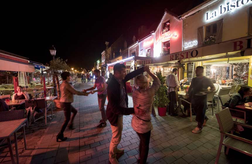 There's a lively and convivial atmosphere at the bars and restaurants in Amiens' St Leu district