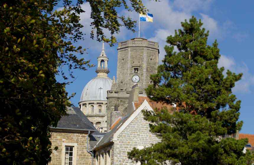 A wander around Boulogne-sur-Mer’s fortified town in Northern France