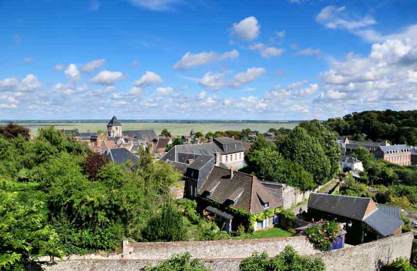 A stroll around the quaint old streets of Saint-Valery-sur-Somme in Northern France