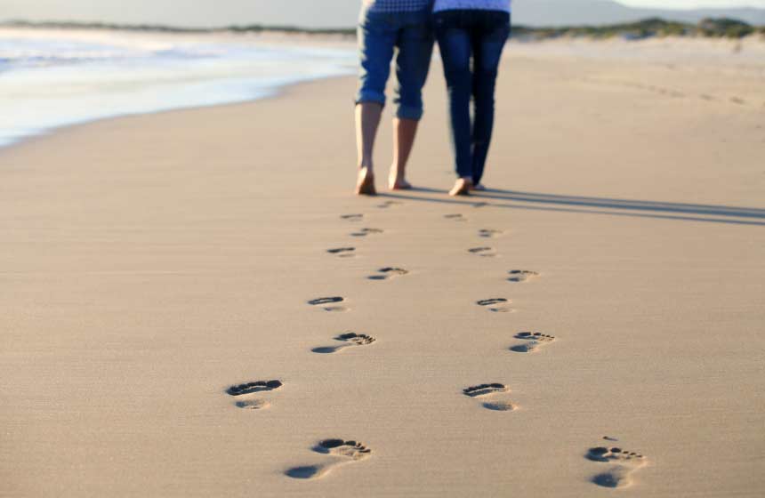 Romantic strolls on the beach, within easy reach of Calais in Northern France