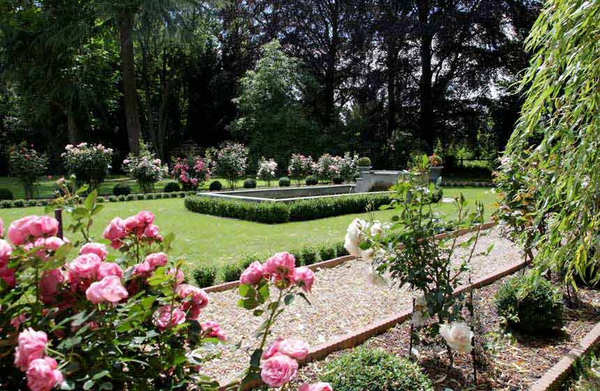 Fresnoy-en-Gohelle chateau hotel's rose garden, Northern France