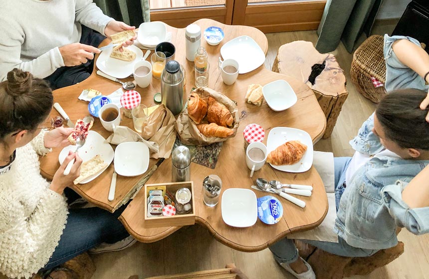 Breakfast hampers -  Family treehouse glamping Paris
