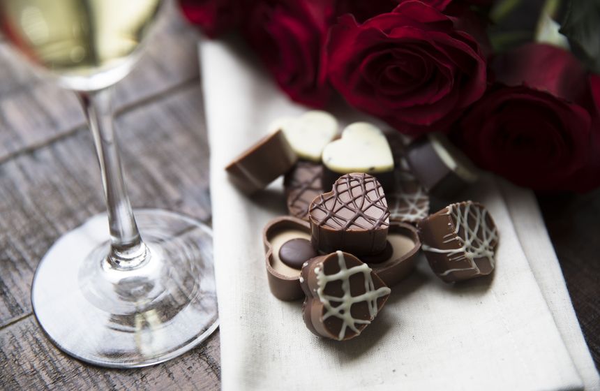 At your arrival, you'll find champagne and chocolates in your room