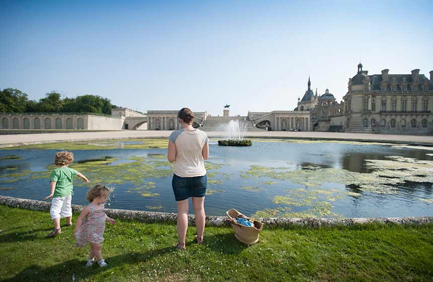 A stroll in the grounds of Château de Chantilly in Northern France