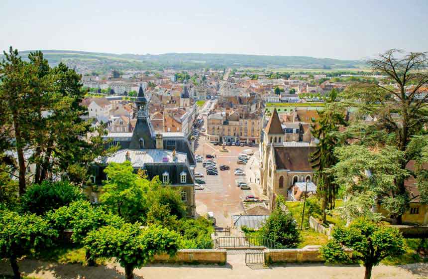 The town of Château-Thierry is a beautiful base from which to explore champagne country