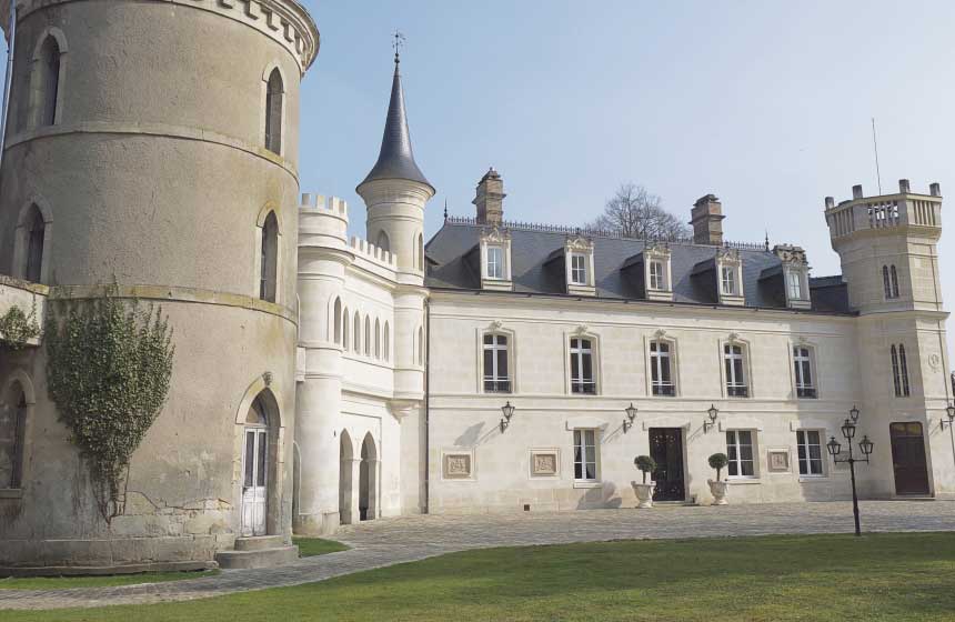 Château de Breuil - Bruyères et Montbérault, Northern France