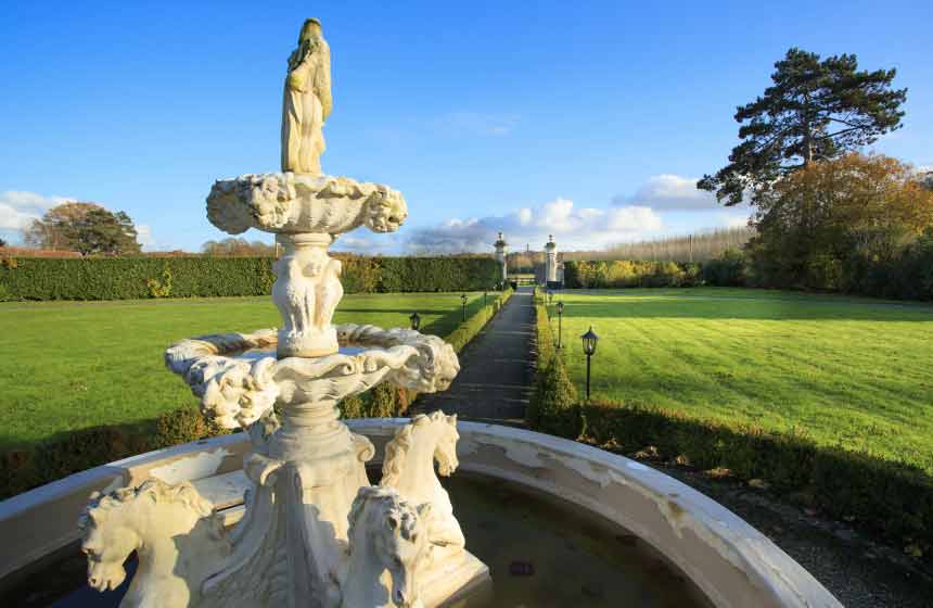 Château de Breuil - Bruyères et Montbérault, Northern France