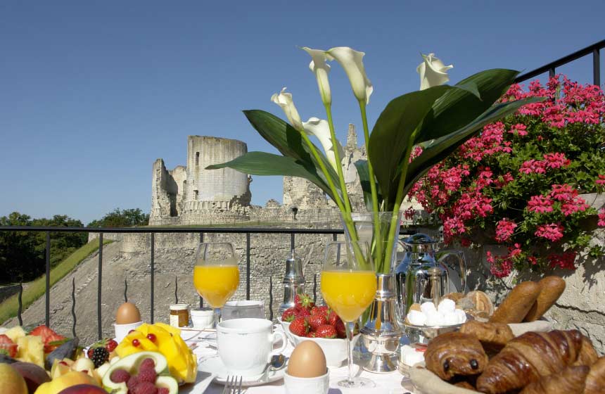 Chateau de Fère - Breakfast with local produce - Fère en Tardenois