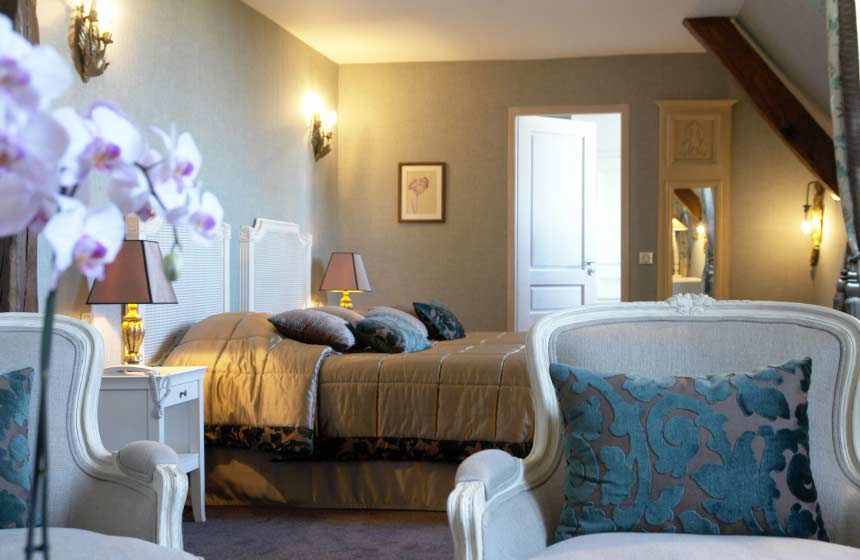 Chateau de Fère - Your deluxe bedroom - Fère en Tardenois