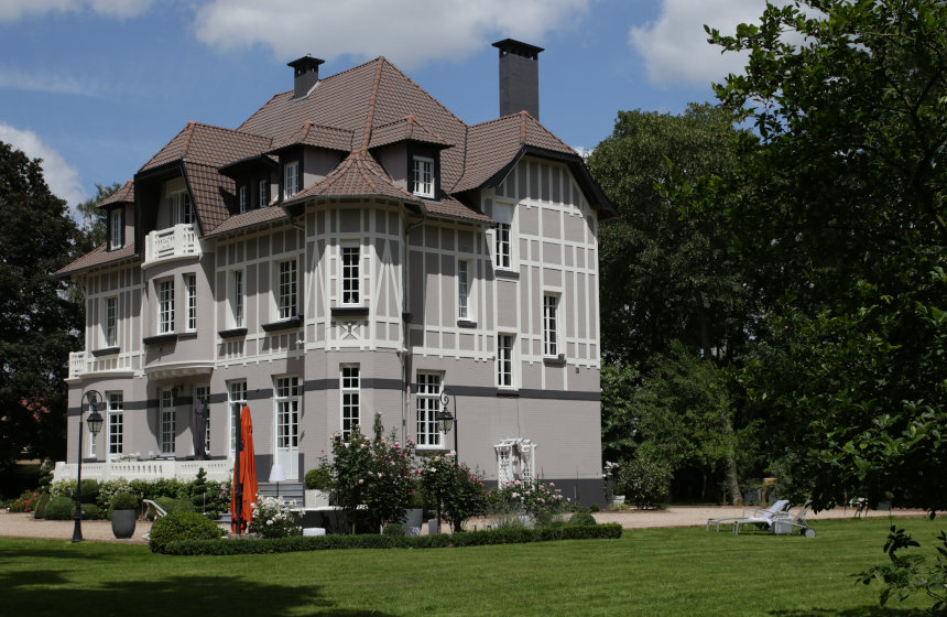 Fresnoy-en-Gohelle chateau hotel, Pas-de-Calais, Northern France
