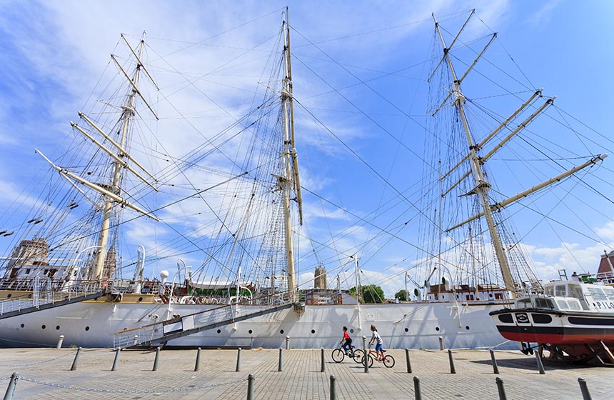 All aboard the ’Duchesse Anne’ to visit France’s biggest sailing ship