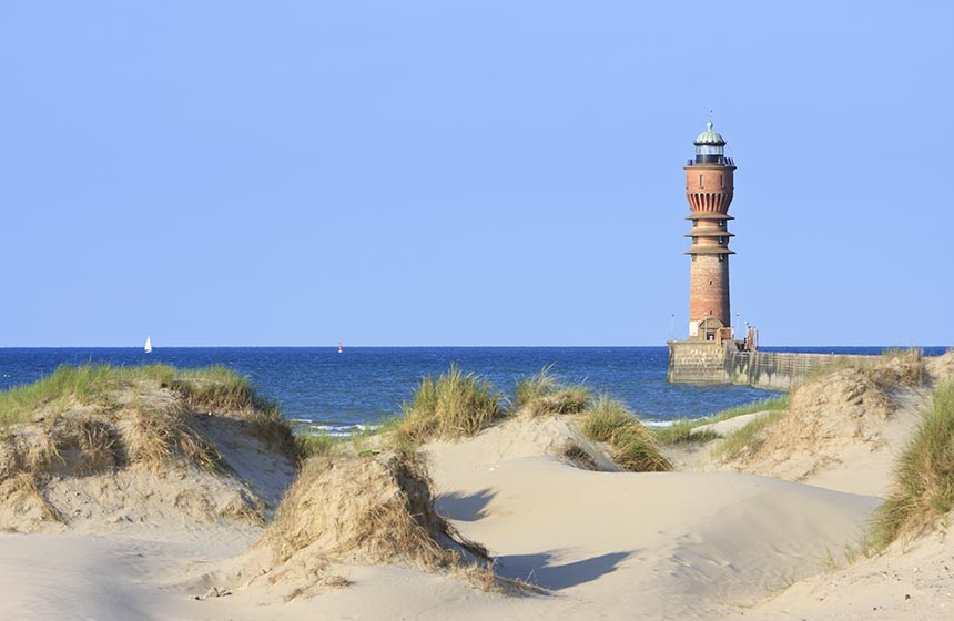 The lighthouse is one of Dunkirk’s most charming coastal landmarks