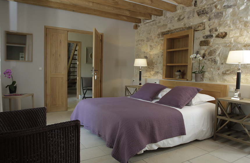 The ‘Chêne’ room at luxury B&B La Porte d'Arcy in Fère en Tardenois