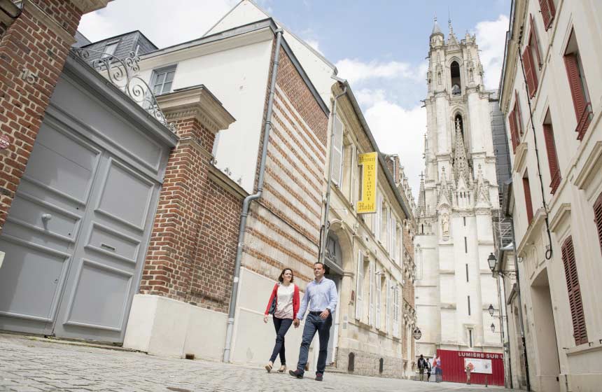 Hotel Le Prieuré and the cathedral of Amiens