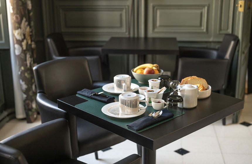 Enjoy a delicious French breakfast at Hôtel Loysel Le Gaucher
