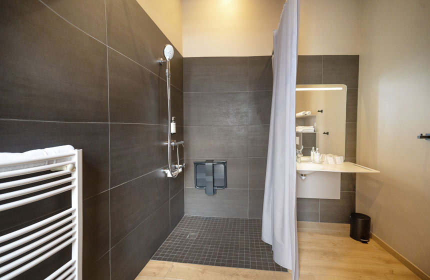 One of the hotel’s accessible ensuite bathrooms