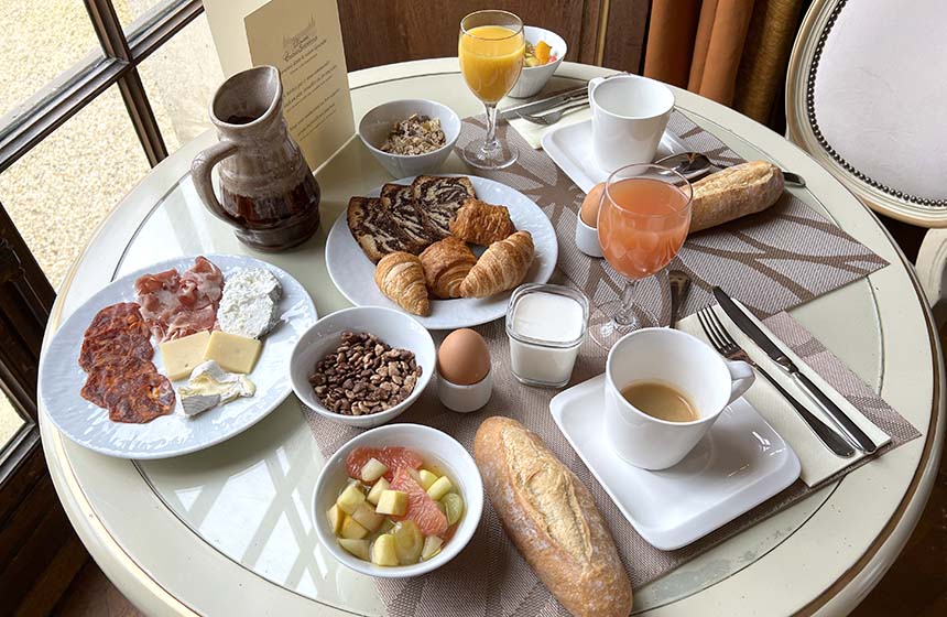 Set yourself up for the day with Chateau d'Ermenonville’s delicious and locally sourced breakfast 