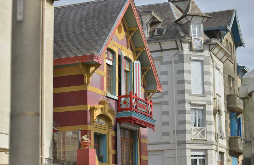 Admire the Opal Coast’s colourful and iconic architecture in Wimereux