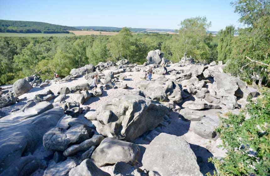 With its array of curious rock formations, you’ll find the beauty spot ‘Hottée du Diable’ close by