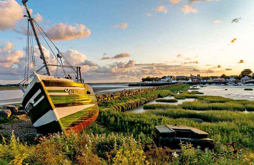 Be sure to visit the pretty fishing village of Le Crotoy during your family treehouse holiday in France