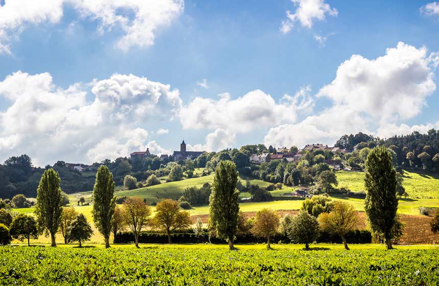 In 2018, Cassel was officially awarded prestigious ‘Village préféré des Français’ status ─ France’s favourite village ─ based on a vote on French TV