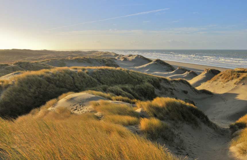 The vast dunes at Fort-Mahon beach ‒ picture-postcard Northern France and a sight to behold