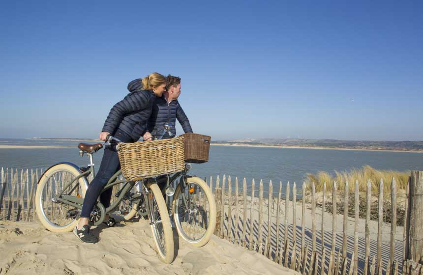 Why not hire bikes to discover the Northern France landscapes and seascapes? E-bikes available too!