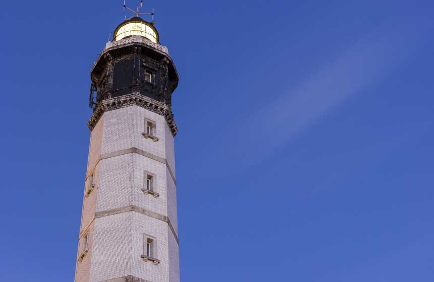 Climb to the very top of Calais’ lighthouse!