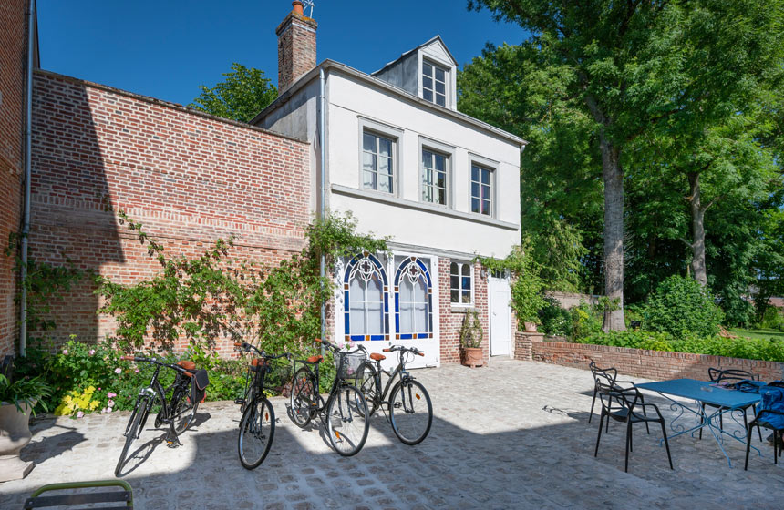 Borrow the B&B bikes and head off on your cycling adventure for two!