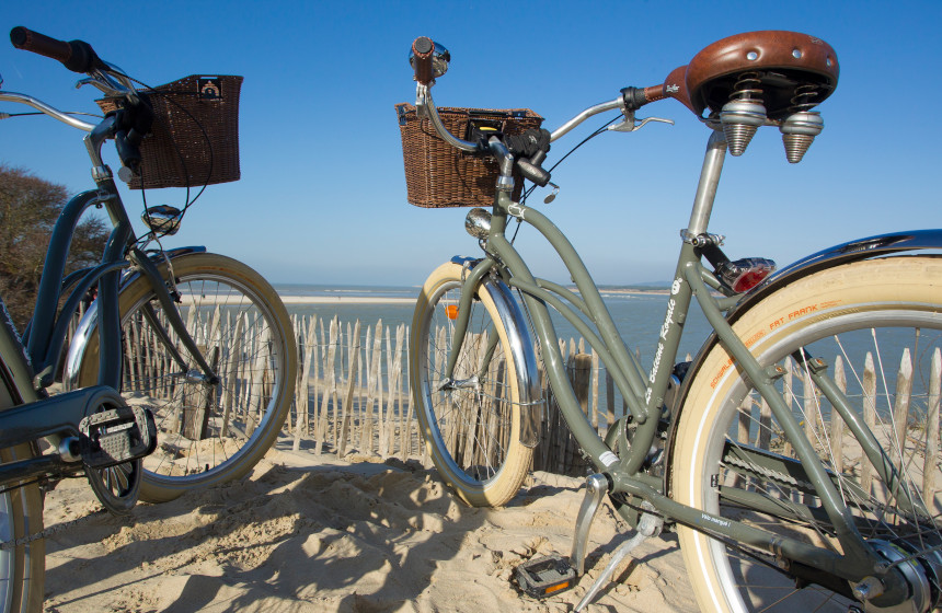 Hire bikes from ‘Opale Vélo Services’ to admire the magnificent Northern France coastline