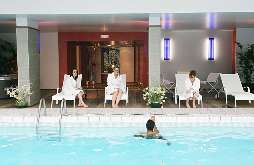 Enjoy full use of the heated, indoor pool at Château-de-Montvillargenne hotel – dip in and out as little or as often as you please!