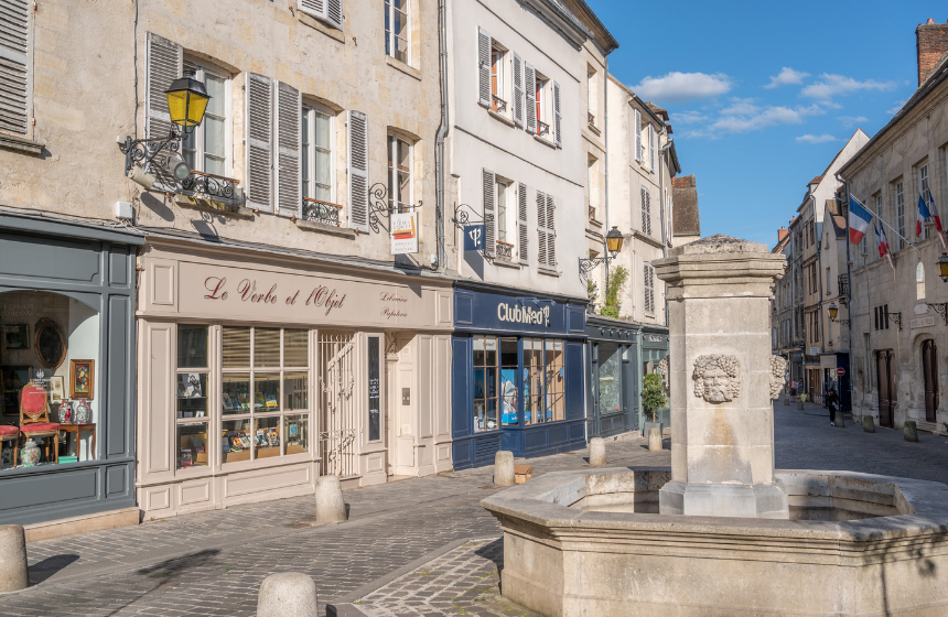 You’ll find small hotel and restaurant La Bohème right at the heart of Senlis