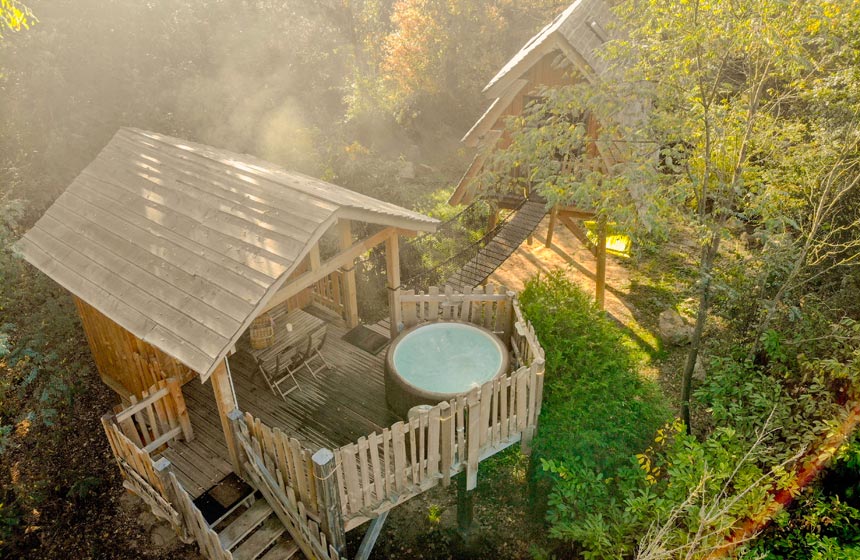 Sky view - Family treehouse glamping Paris
