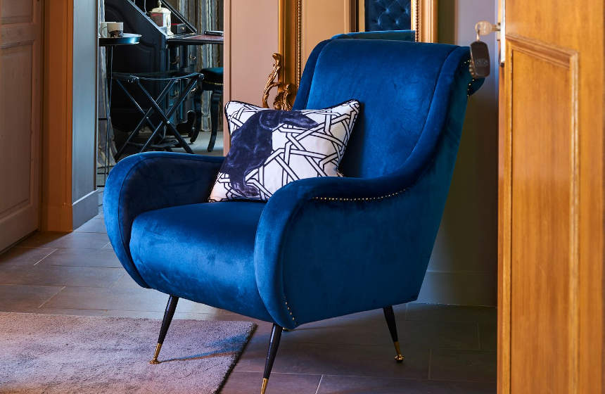 The blue armchair, Moulin Royale B&B, Hauts-de-France