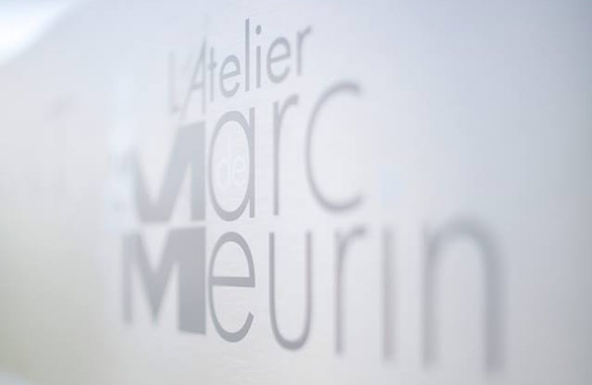 A romantic dinner at Atelier Marc Meurin is included. It's a stunning setting in the grounds of the Louvre Lens museum