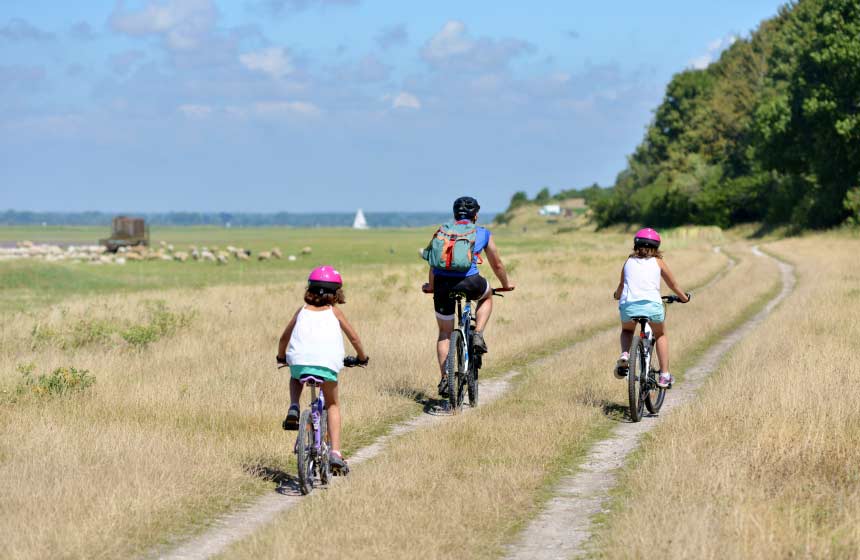 The Somme bay offers endless paths for safe and flat cycling - perfect for family weekend breaks
