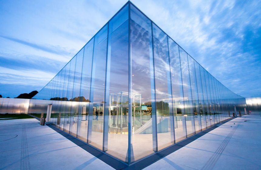 Domaine des Loups is only a 15-minute drive from one of Northern France's most iconic sights - the Louvre-Lens museum