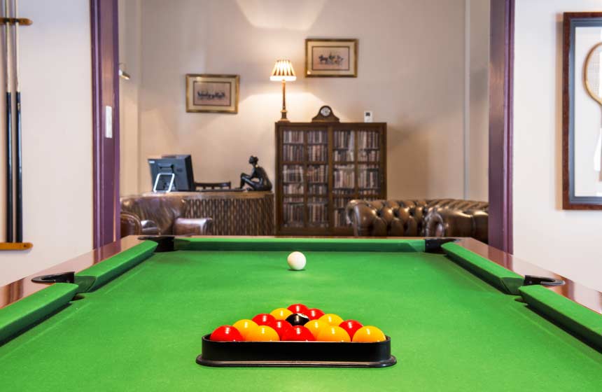 billiards room