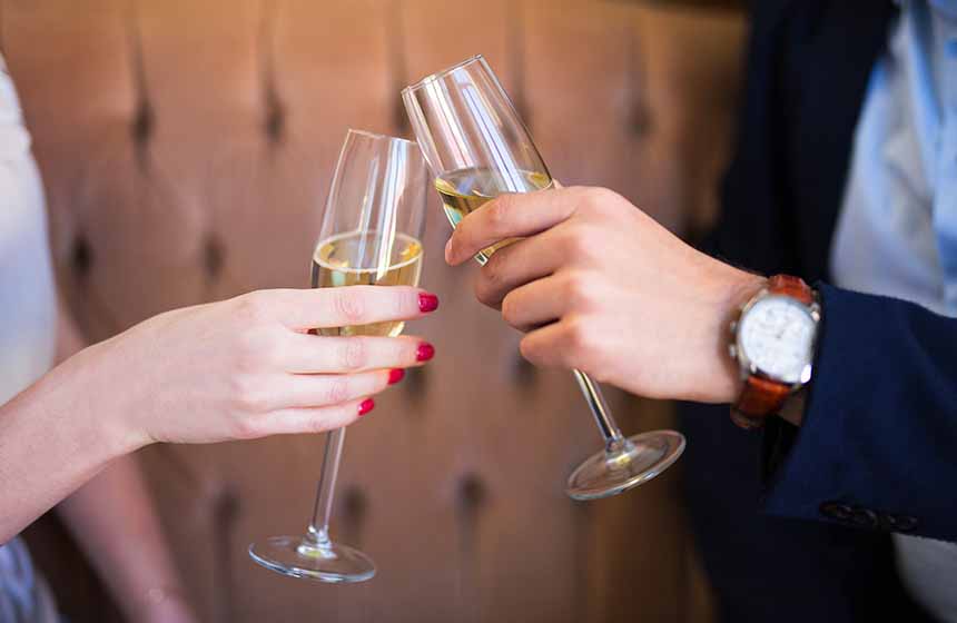 Tchin-tchin! Here's to some quality time out at Chateau Cléry!