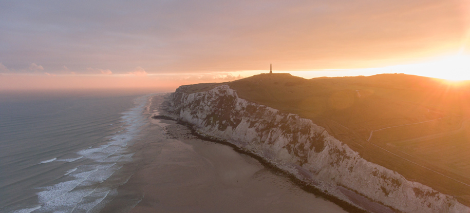 Coastal breaks - Sunset at the edge of the world at the Deux-Caps - French Weekend Breaks 