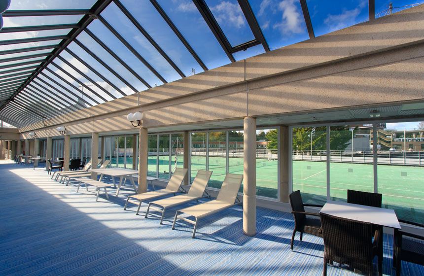 Tennis included, you'll find sports and games facilities at the Holiday Inn hotel in Le Touquet 