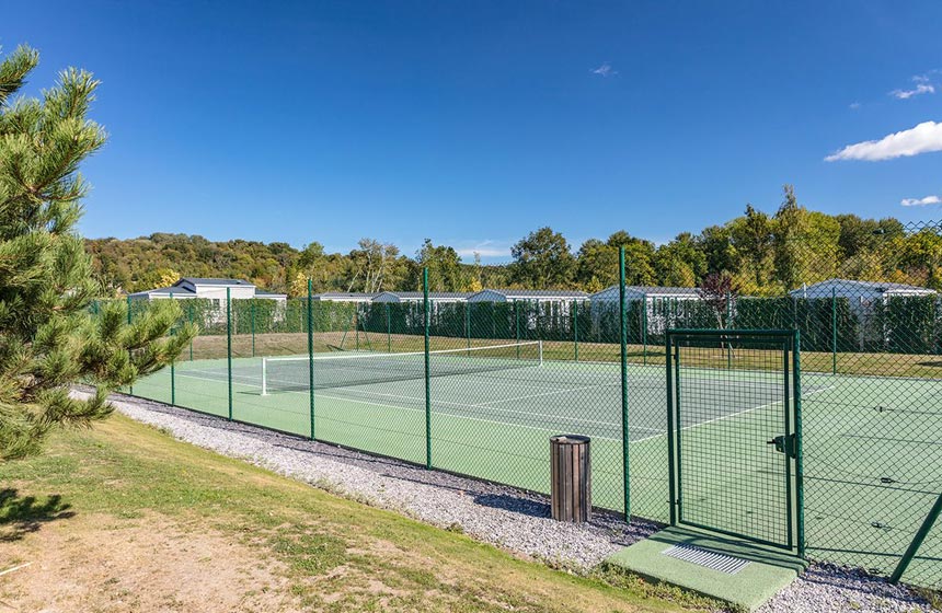 La Croix du Vieux Pont Homair campsite - Tennis courts - Berny Rivière